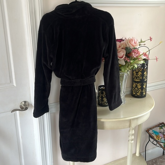 Calvin Klein black robe - Picture 2 of 2